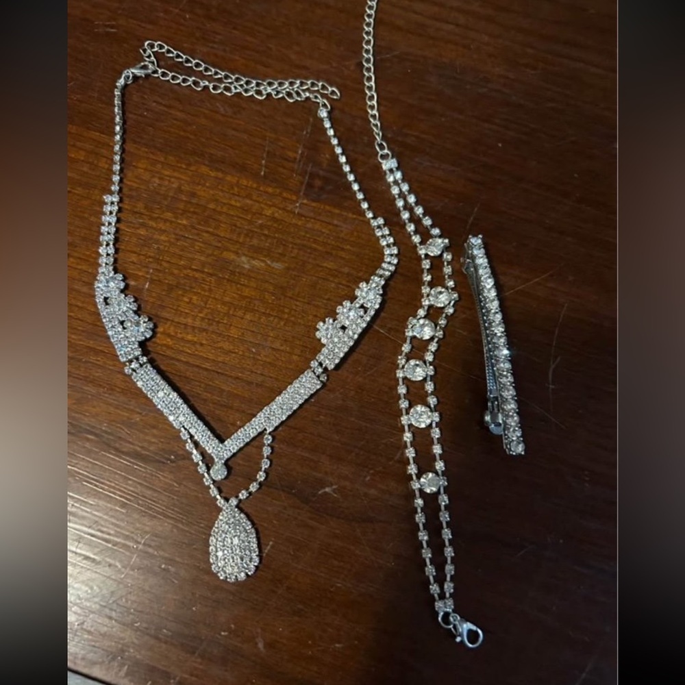 Necklace jewelry set